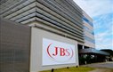 JBS encerra 1º trimestre com prejuízo líquido de R$ 1,45 bilhão